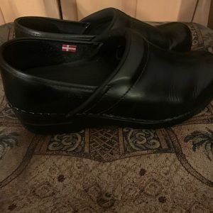 Sanita clogs